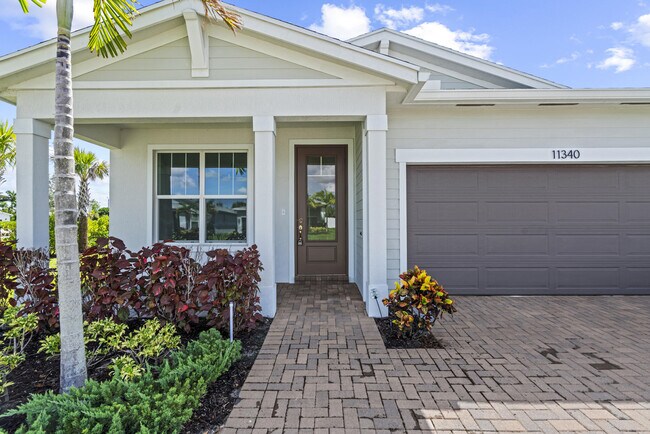 Building Photo - 11340 SW Lyra Dr.