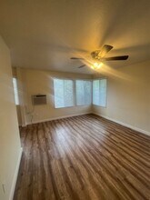 Building Photo - 1104 Layton Rd