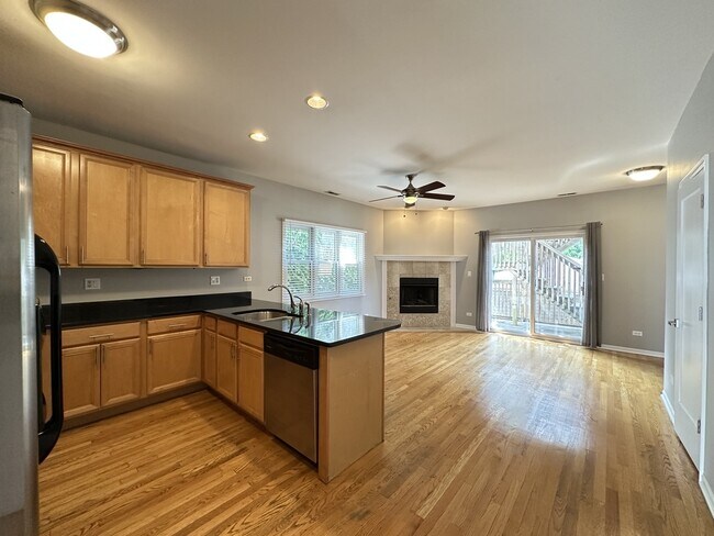 Building Photo - 724 N Willard Ct