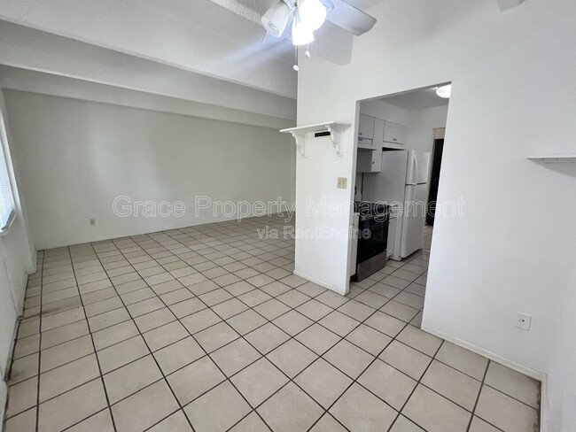 Building Photo - 364 S Ironton St