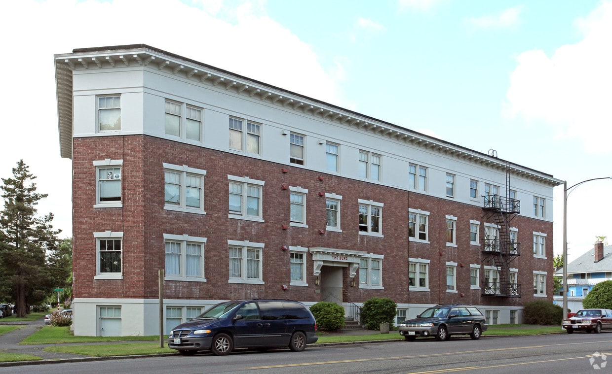 Primary Photo - The Berg Apartments