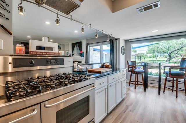 Foto del edificio - 3211 Brookhaven Club Dr