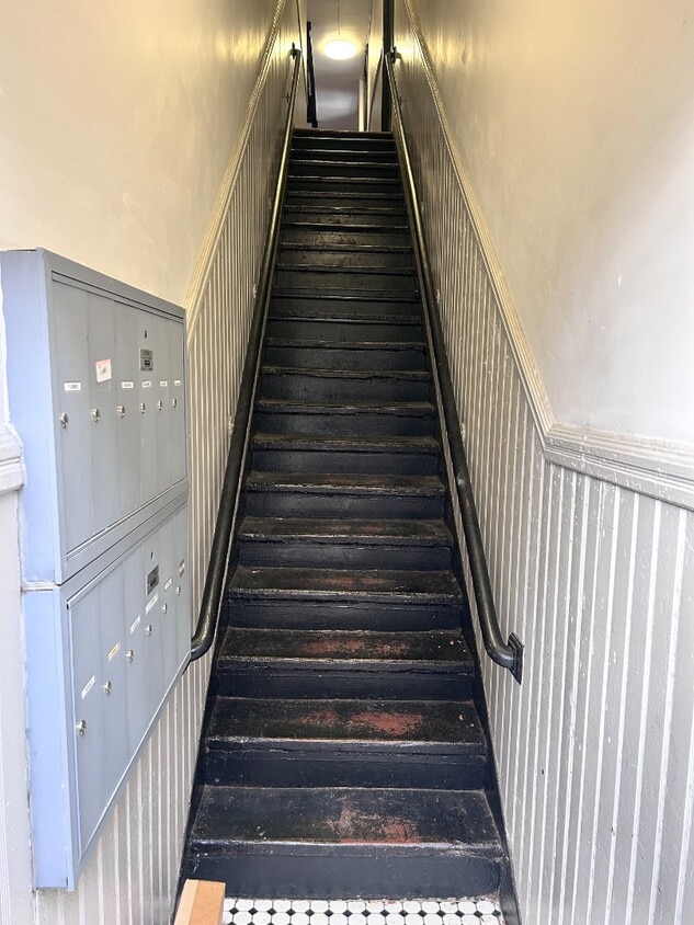 24 W Court - Unit 3 - 24 W Court - Unit 3