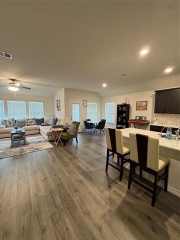 Foto del edificio - 9808 Elk Falls Lane