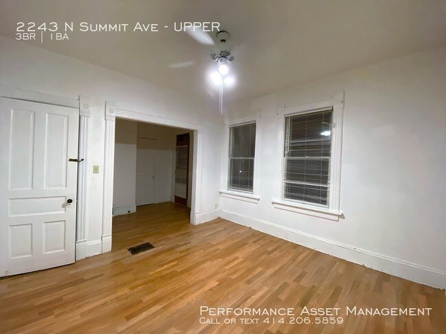 Building Photo - 2243 N Summit Ave