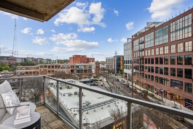 Foto del edificio - 1100 Howell Mill Rd NW