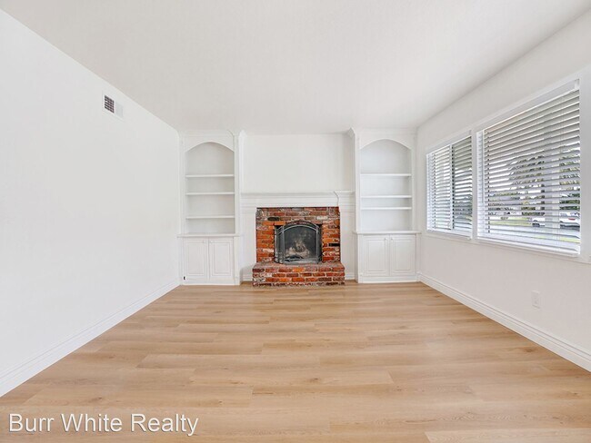 Building Photo - 4 br, 2 bath House - 17571 WRIGHTWOOD LN.