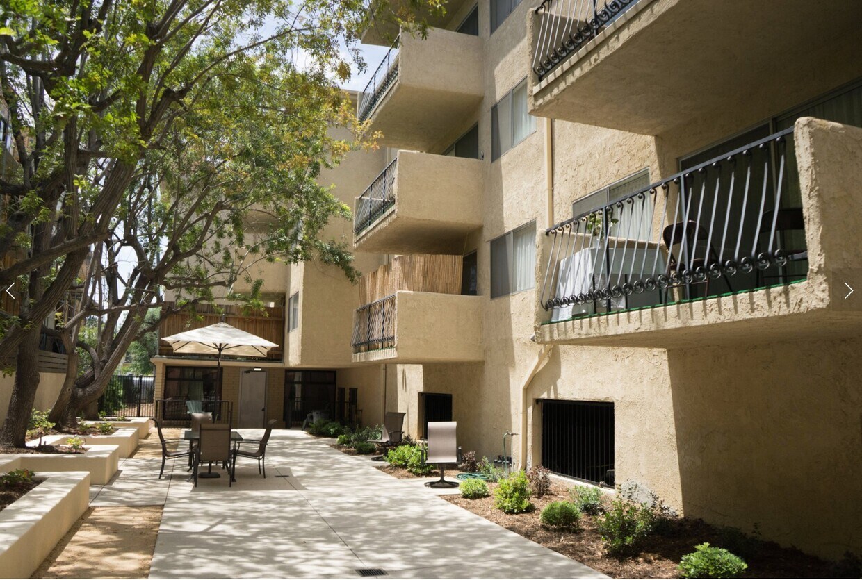 Foto del edificio - 518 S El Molino Ave