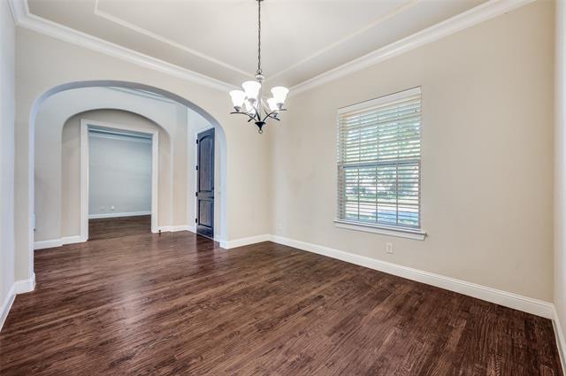 Building Photo - 7495 Perry Dr