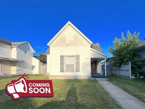 Building Photo - 1021 S Purdum St