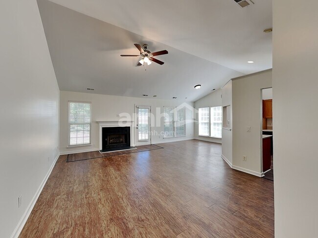 Building Photo - 7940 Ebony Road