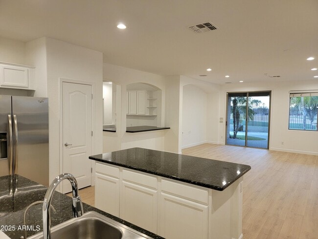 Foto del edificio - 6850 S Birdie Way