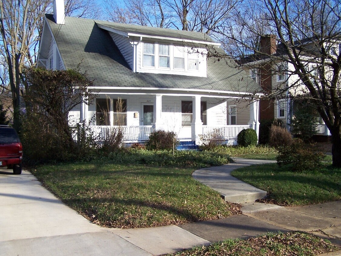 Primary Photo - 4BR/2BA Charming Ardmore Home!