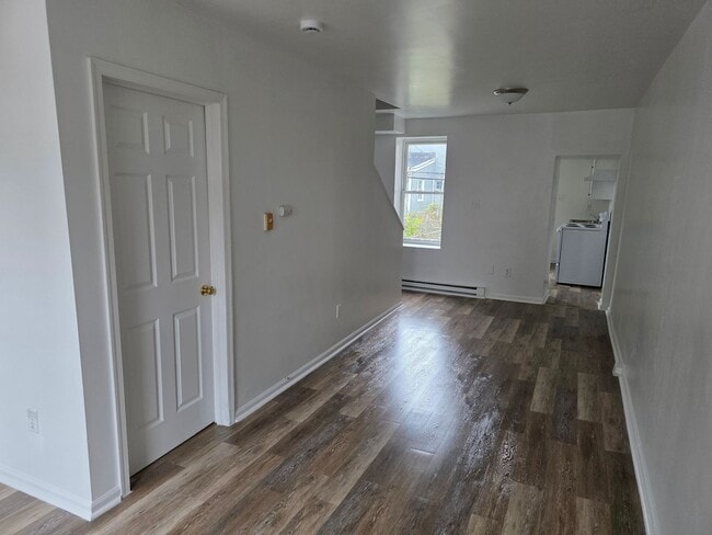 Photo - 1107 Read St Townhome