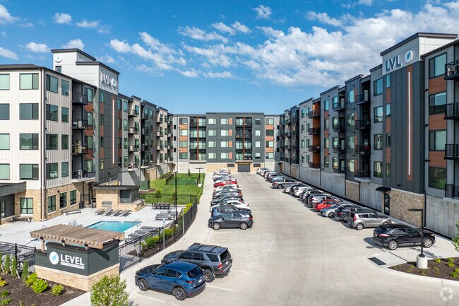 Foto del edificio - Level at Village Gardens