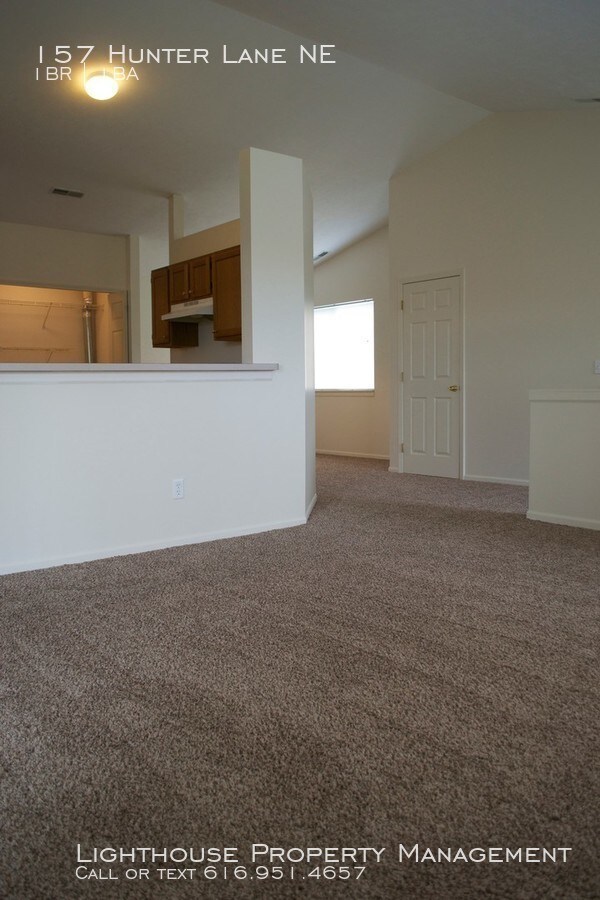 Building Photo - One Bedroom Condo in Rockford