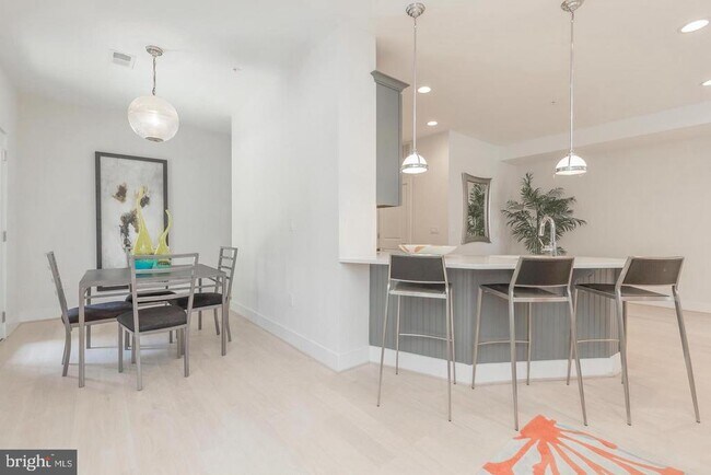 Foto del edificio - 1352 Quincy St NW