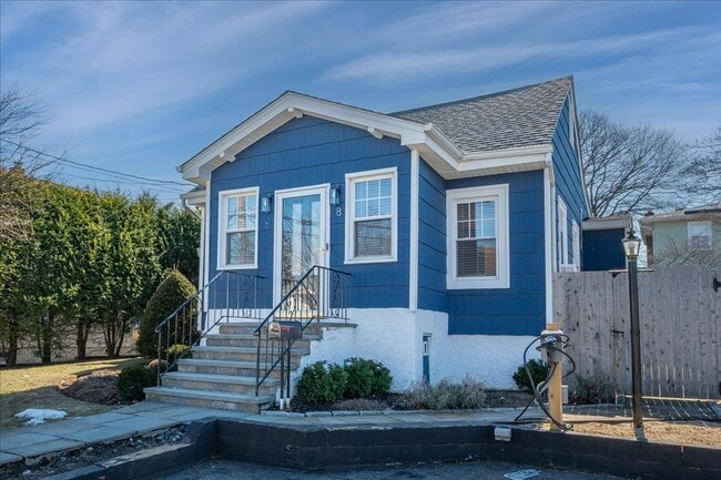 Building Photo - Beautifully Renovated Contemporary Cape with Private Backyard