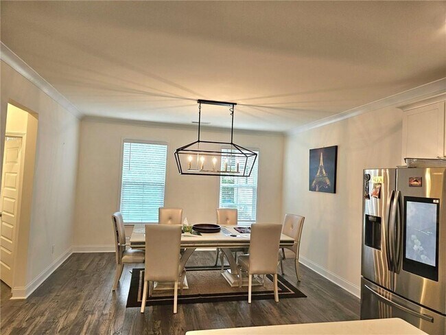 Foto del edificio - 1297 Ascot Ter