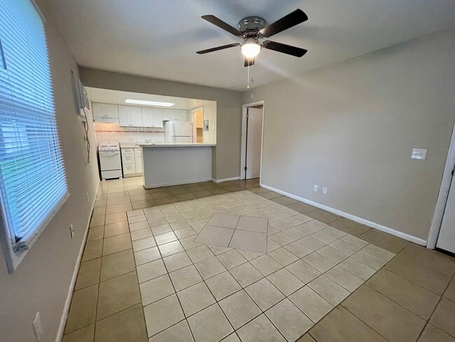 Building Photo - 1BD/1BA Apartment off Curry Ford in Henley...
