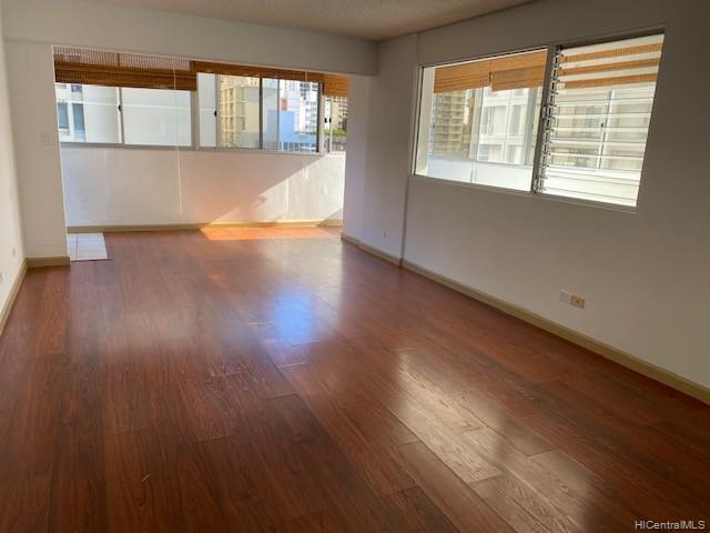 Foto del edificio - 2421 Ala Wai Blvd
