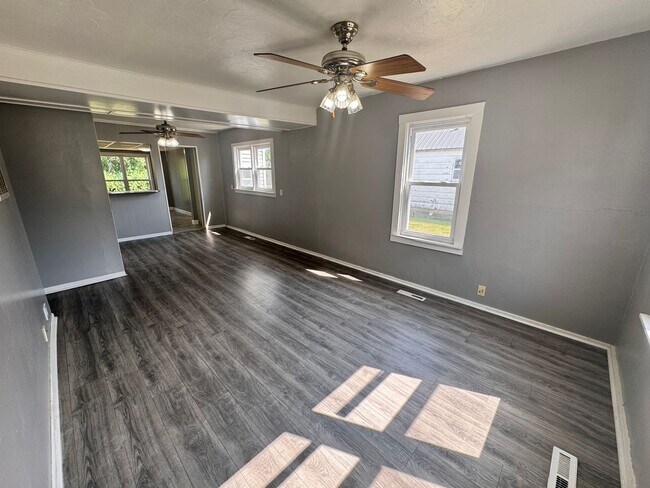 Building Photo - 1717 12th St