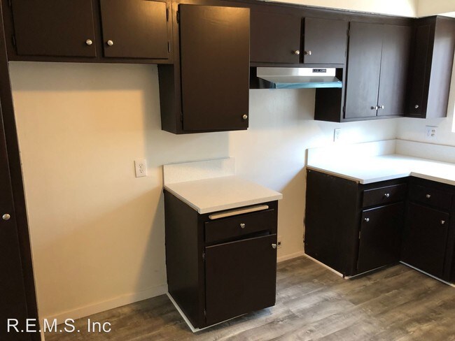 Foto del edificio - 1422-1430 W 225th St