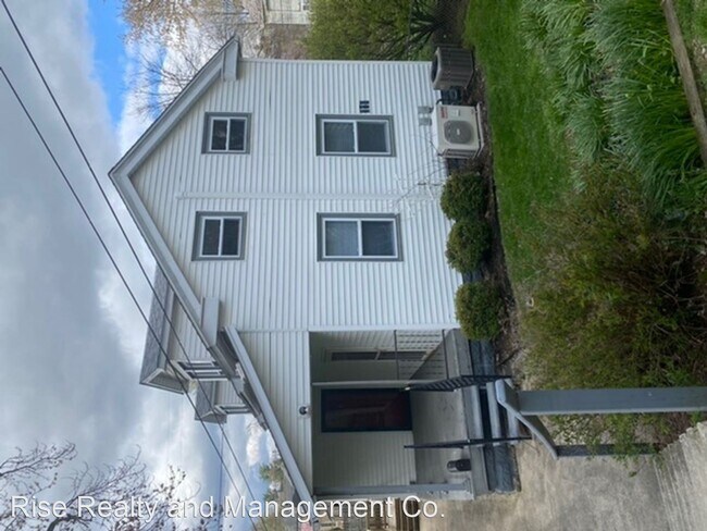 Building Photo - 3 br, 2 bath House - 314 E Mulberry St