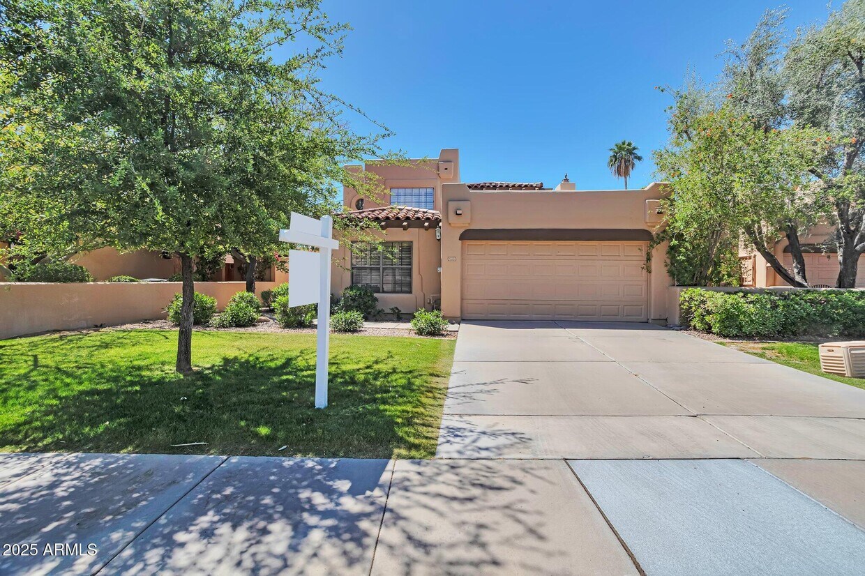 Foto principal - 7809 E Montebello Ave