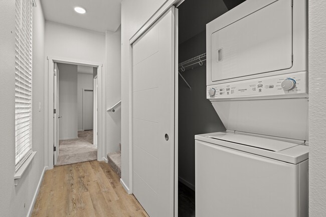 Building Photo - Fir Grove Townhomes