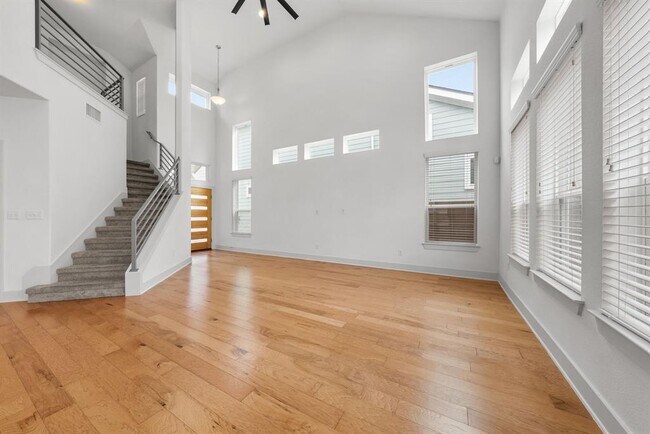 Foto del edificio - 1501 Homespun Rd