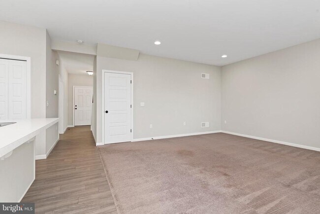 Building Photo - 113 Stickley Dr