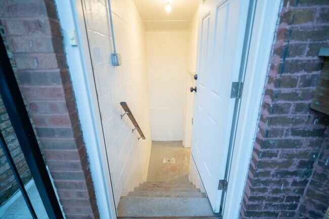 Foto del edificio - 7522 S Langley Ave