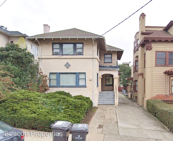 Building Photo - 328 Lenox Ave