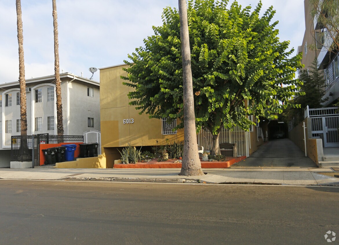 Building - 6013 Carlton Way