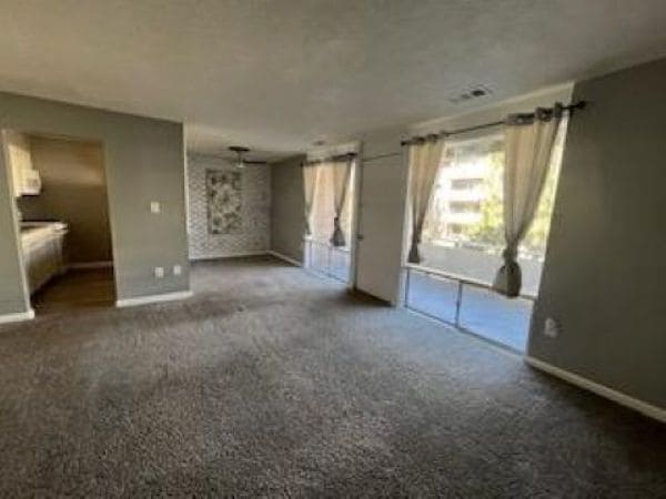 Building Photo - 522 Wilson Bridge Dr