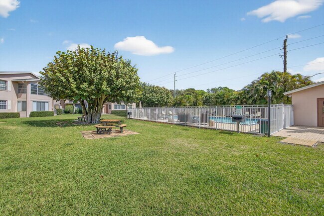 Building Photo - 12416 FL A1AAlt