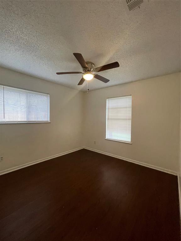 Building Photo - 1300 Glenda Dr