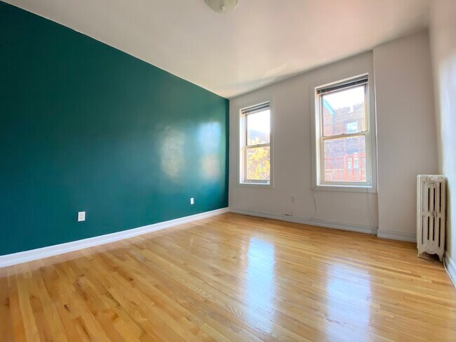 Foto del edificio - 187 Pinehurst Ave