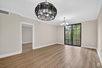 Building Photo - 630 S Sapodilla Ave