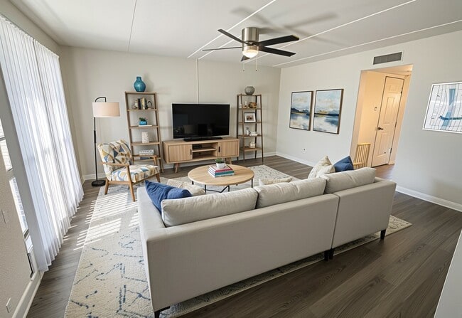 Photo - 7110 E Continental Dr Apartment