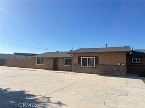 Building Photo - 3488 Riverside Dr