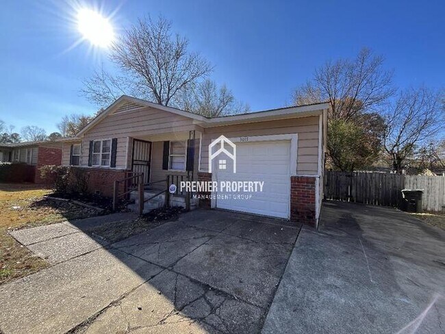 Foto del edificio - 3017 Clearbrook - Available Now!