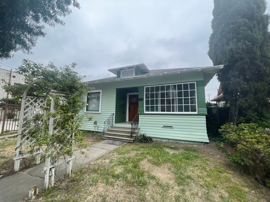 514 W 8th St, Long Beach, CA 90813 House Rental in Long Beach, CA