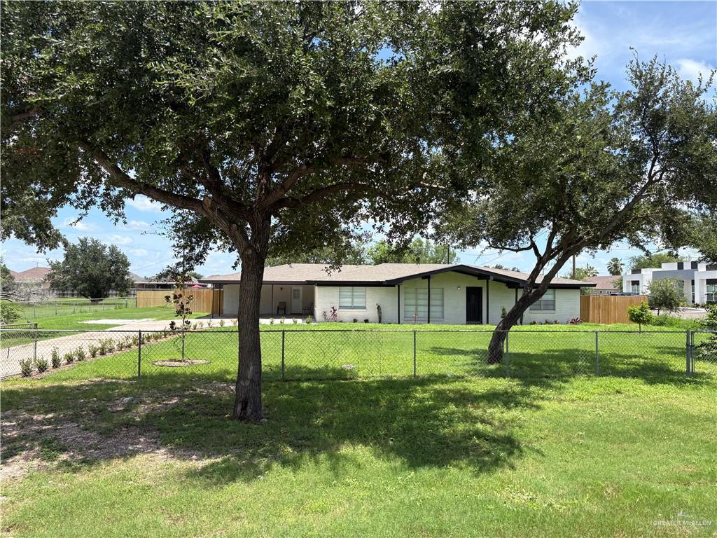 Foto principal - 2216 N Jackson Rd