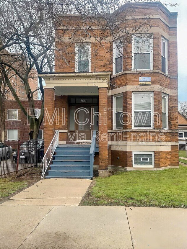 Foto principal - 7321 S Coles Ave