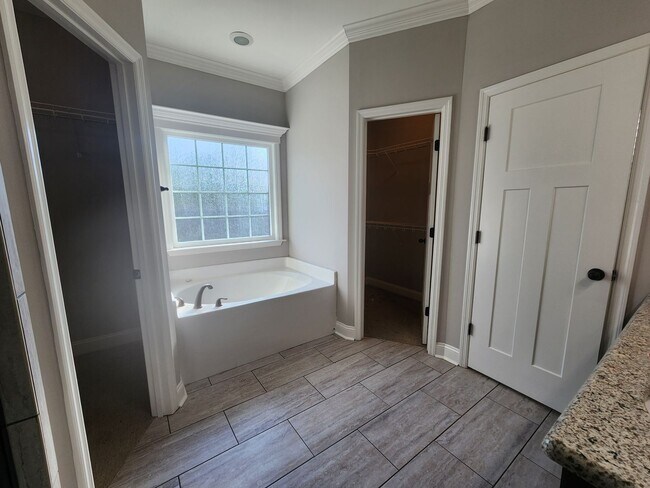 Foto del edificio - Charming 3-Bedroom Home with Modern Upgrades & Neighborhood Playground in Valdosta