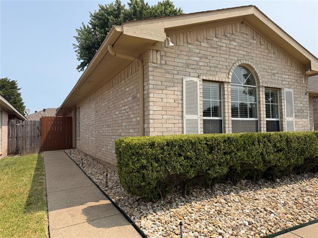 Foto del edificio - 10239 Blackjack Oaks Dr