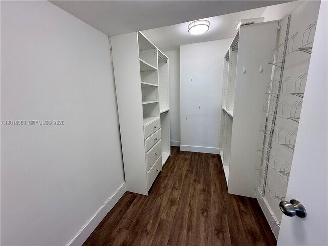 Building Photo - 5151 Collins Ave