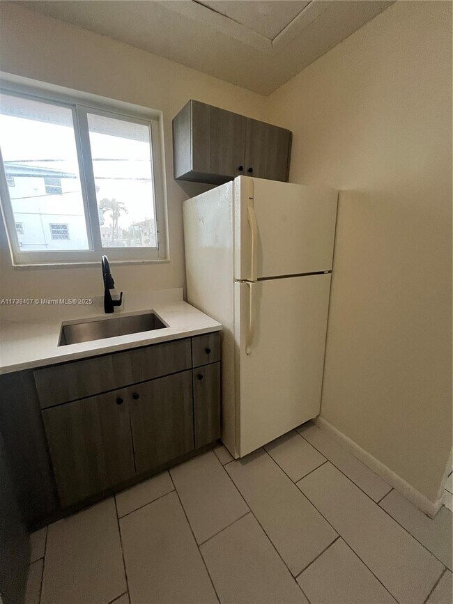 Foto del edificio - 126 SW 21st Ave